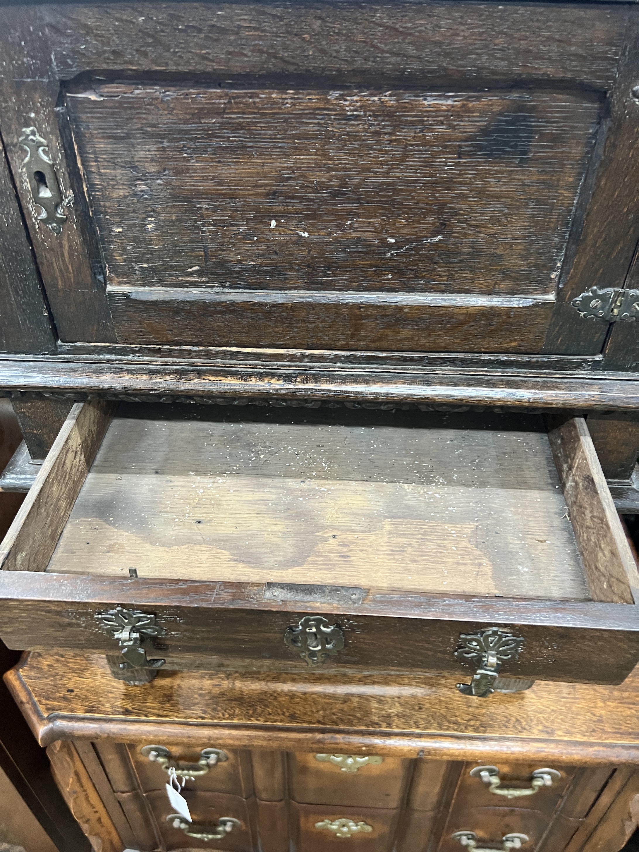 An 18th century style oak tray top bedside cabinet, width 48cm, depth 36cm, height 78cm